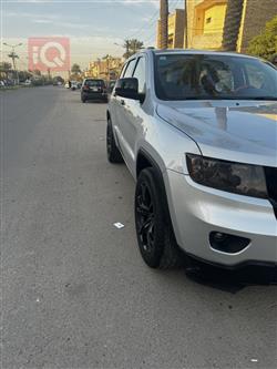 جیپ گراند شیرۆکی